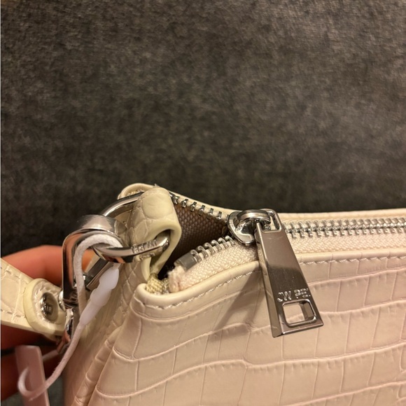 JWPEI Shoulder Bag - Picture 2 of 3